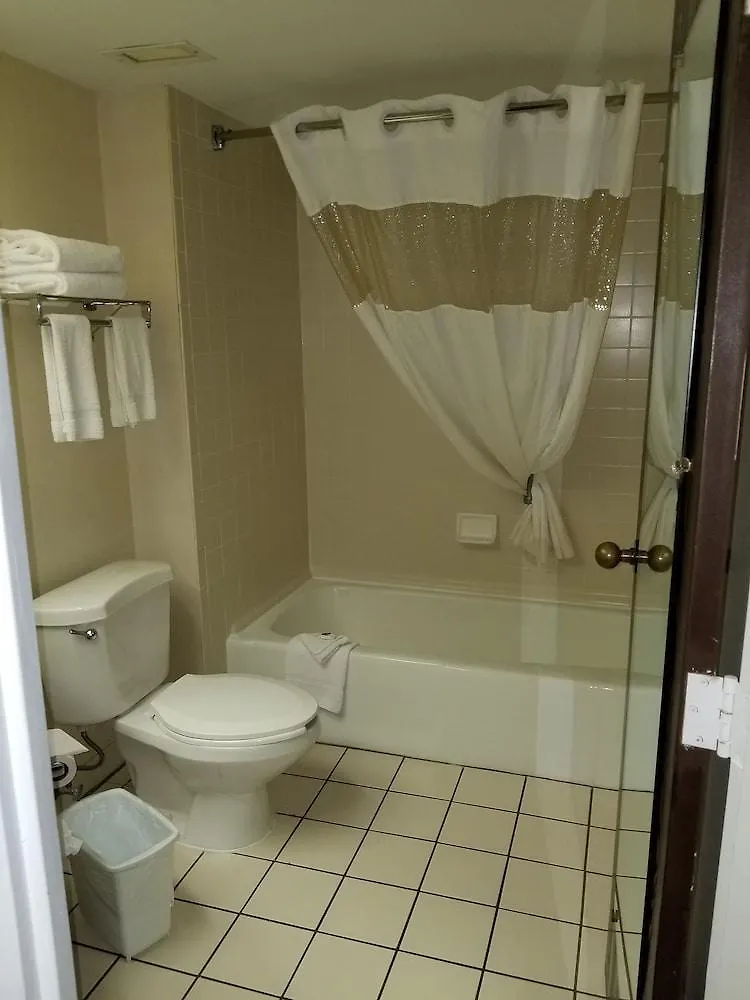 Candlewood Suites Columbus North, An Ihg Hotel