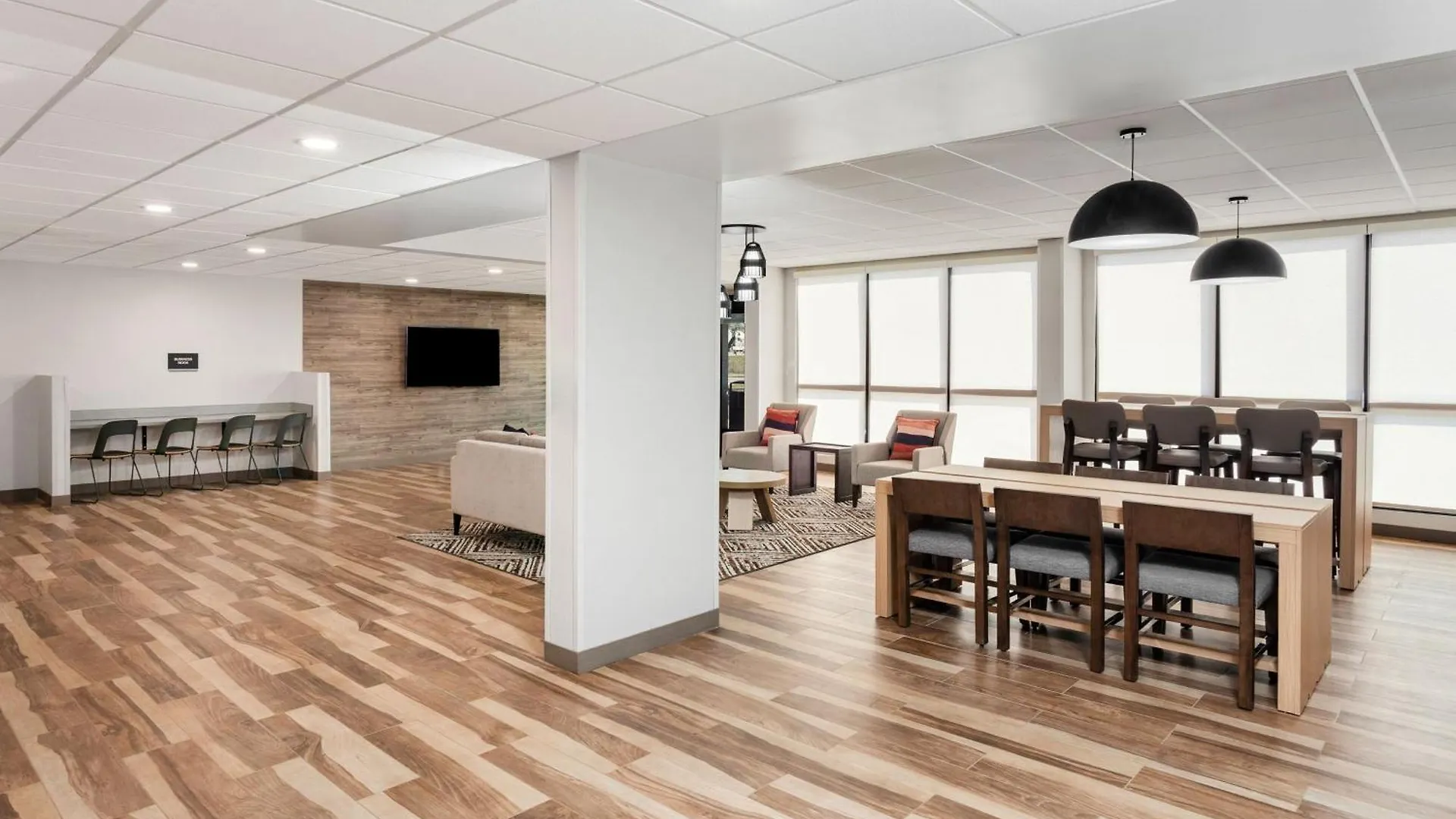 Candlewood Suites Columbus North, An Ihg Hotel