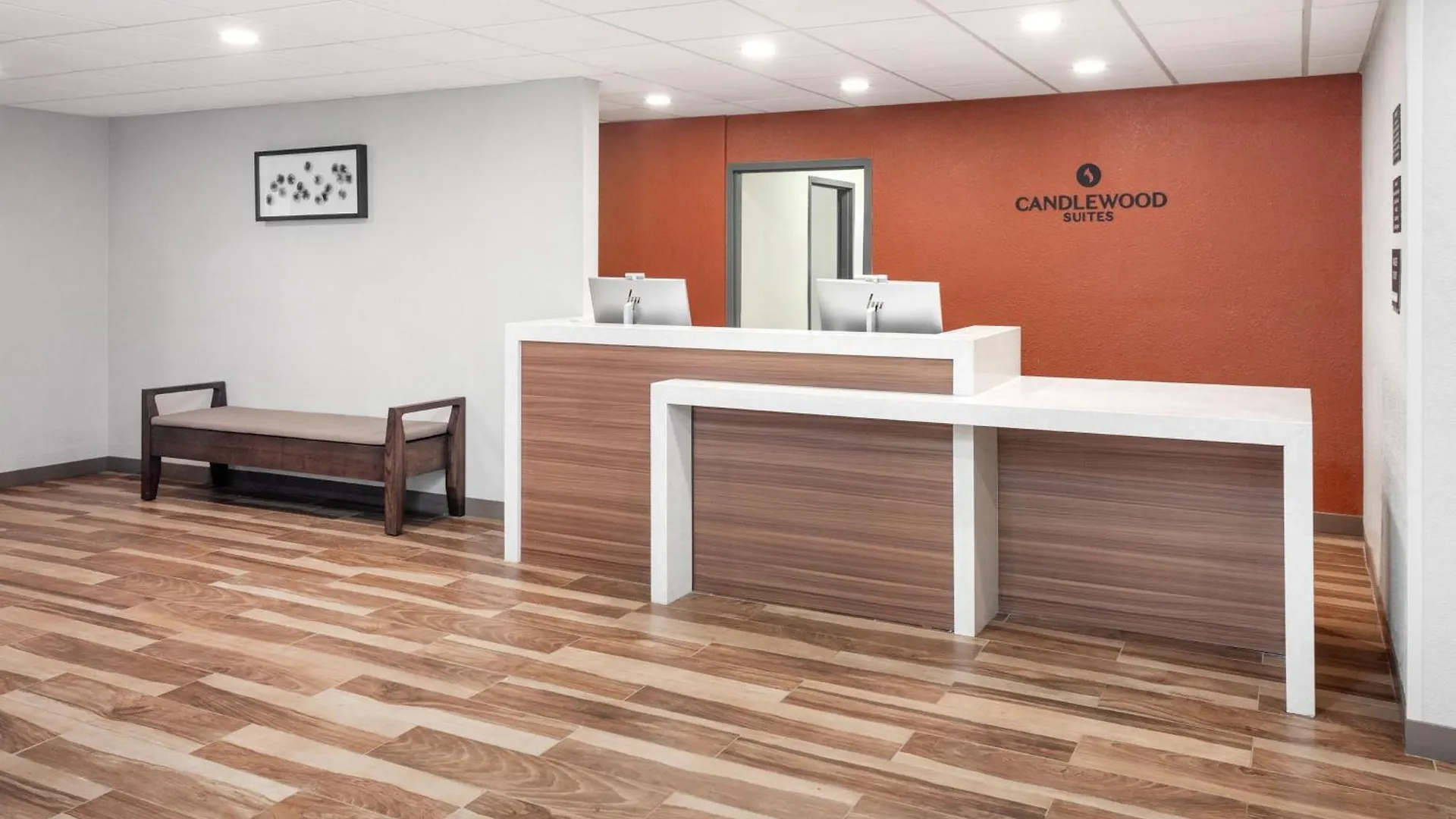 Candlewood Suites Columbus North, An Ihg Hotel
