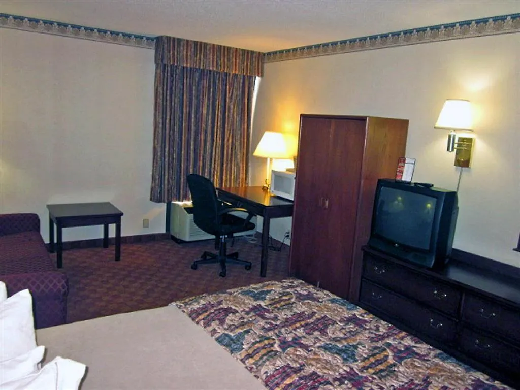 Candlewood Suites Columbus North, An Ihg Hotel